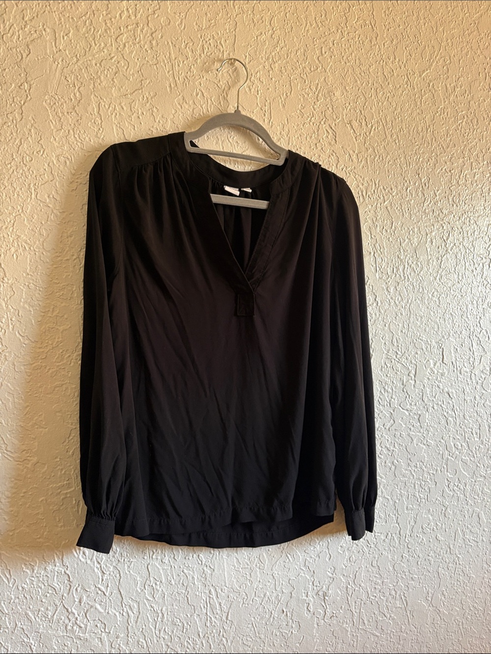 GAP Black Long-Sleeve V-Neck Blouse